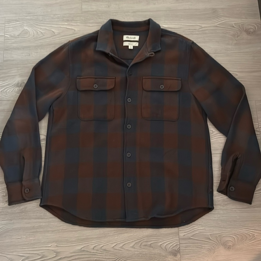 Madewell - Easy Fit casual button down shirt